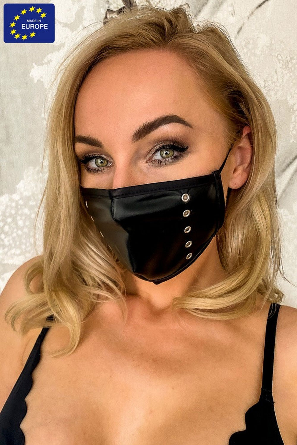 Masque facial à rivets - Noir Handmade Image principale du produit
