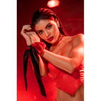 Accessoire coquin en satin réversible - Masque sensuel & lien délicat